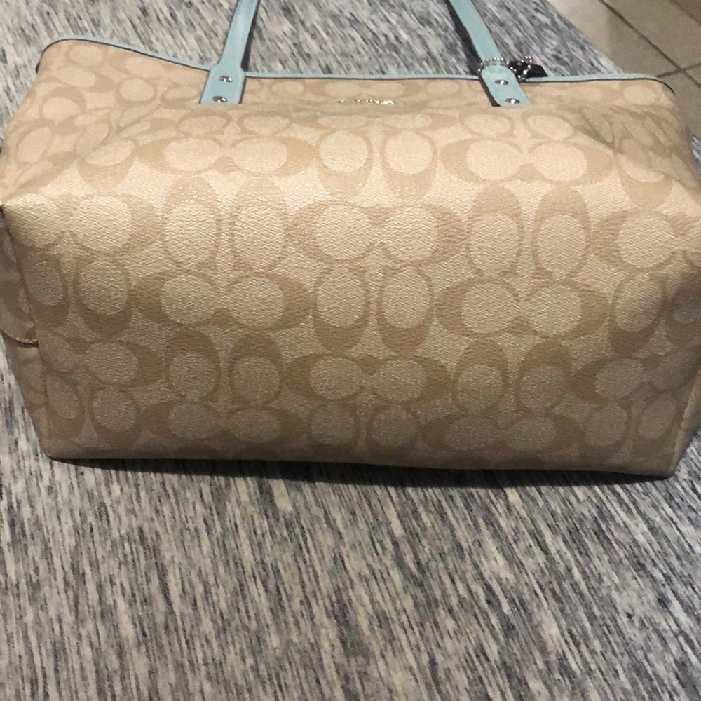 Authentic Coach Purse - Picture 2 of 7